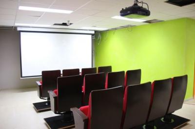 Cinedream bouwt mee aan "opleidingslokaal van de toekomst " te Izegem